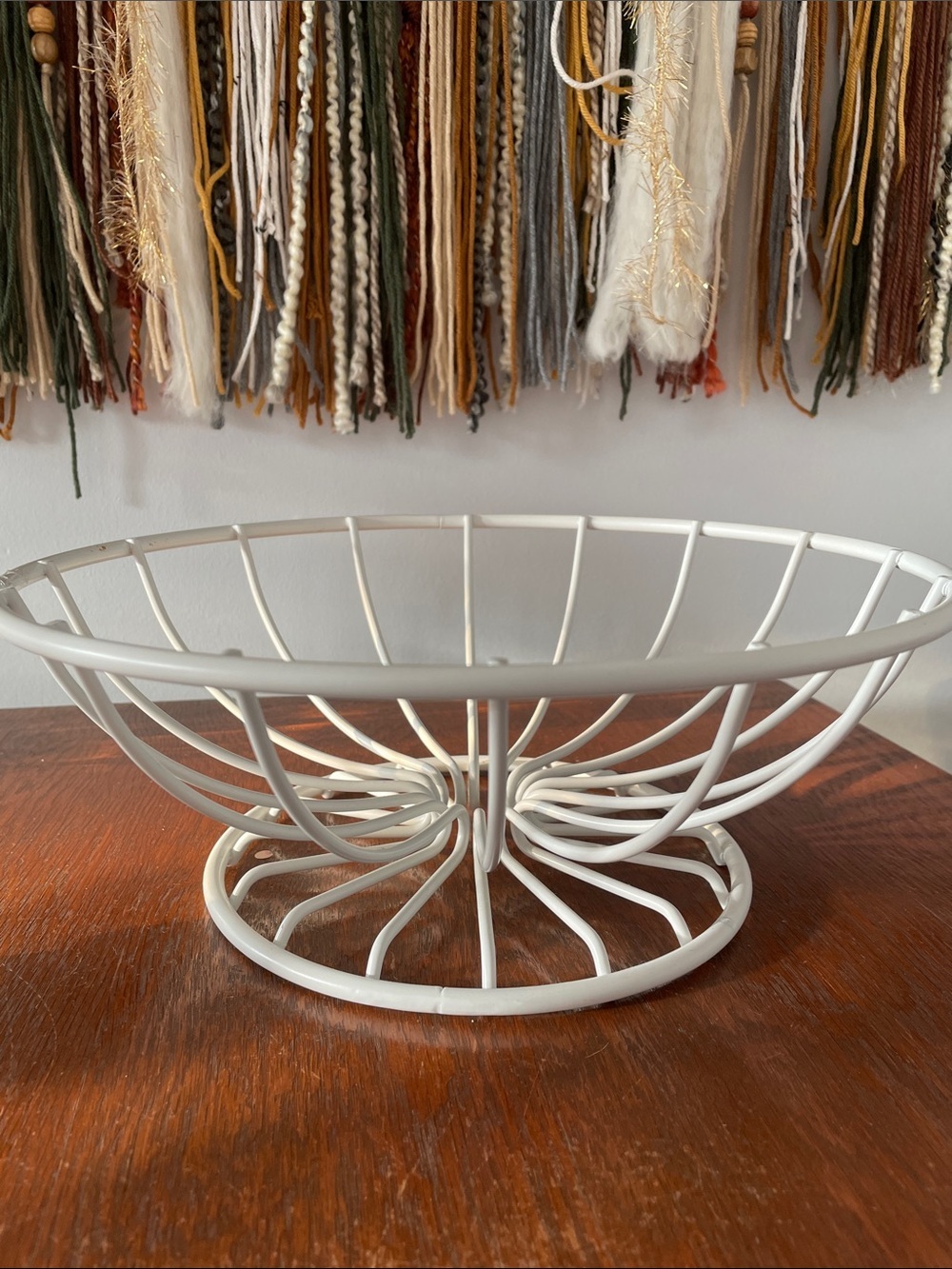 White Wire Fruit Basket like new decorative accent